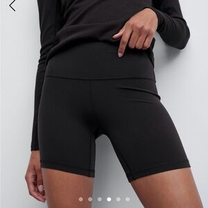 Lululemon align high rise short 6 inches